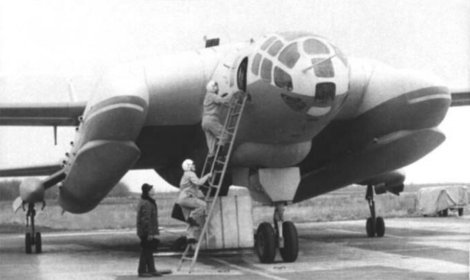 "Dragon" VVA-14 - sovjetiska flygplan, som hålls i schack hela Amerika