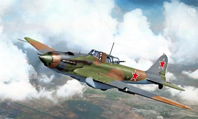 Sturmovik IL-2 av den berömda testpiloten Vladimir Kokkinaki. | Foto: klimbim2014.wordpress.com.