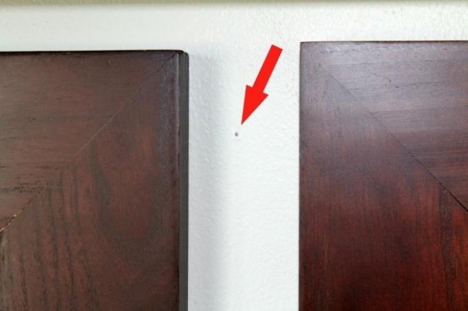 3 enkel metod hur man dölja skruvarna från hål i väggen