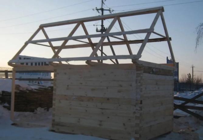 Bygg en ram bad eller köpa färdiga, om budgeten är 50 tusen rubel?