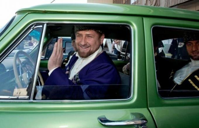 Ramzan Kadyrov maskin.