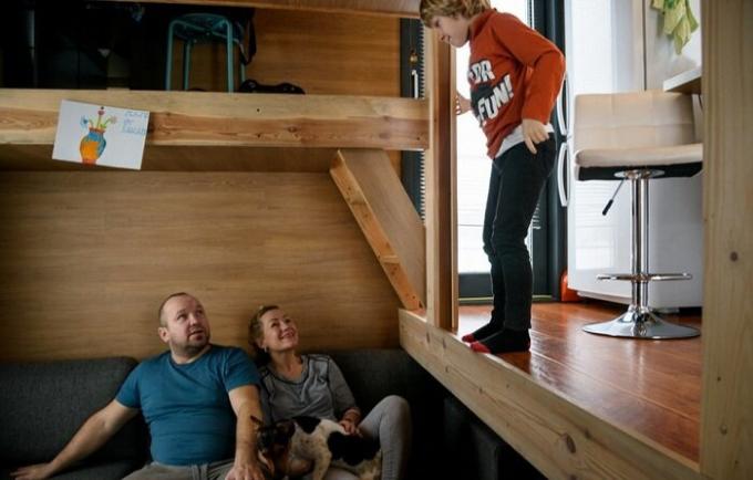 Familj av Minsk byggde ett hus på 16 kvadratmeter. m., och anser att liknande nog för ett bekvämt liv
