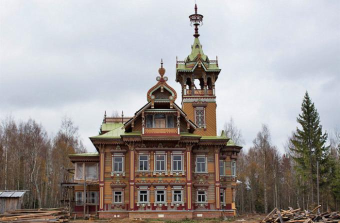 Sazonov hus, renoverat år 2016. | Foto: prousadbi.ru.