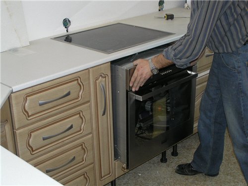 diskmaskinens placering i köket