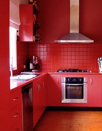 röd färg i köket
