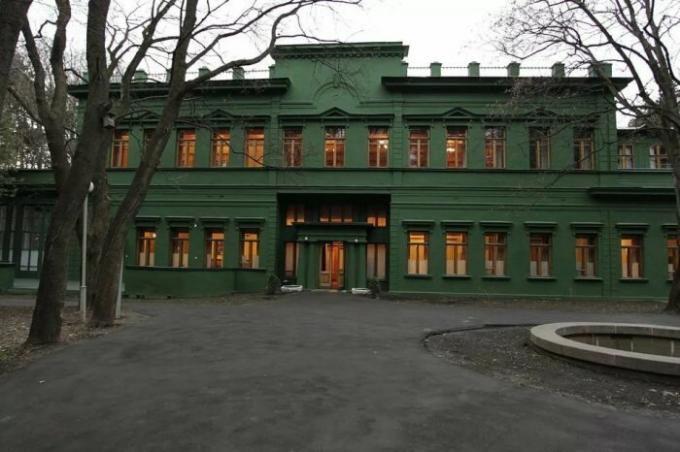 Nära stuga - en av de mest kända bostäder Joseph Stalin. | Foto: diletant.media.