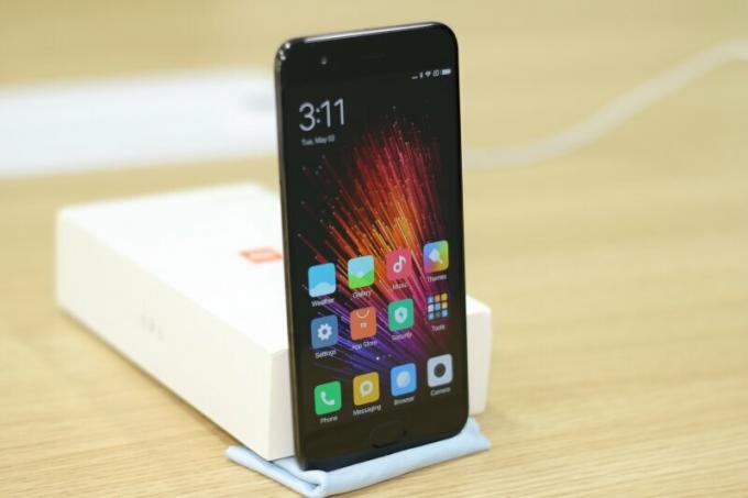 Recension av Xiaomi Mi 6-smarttelefonen - ett kraftfullt och funktionellt flaggskepp - Gearbest Blog Ryssland