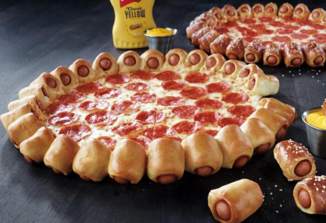 Hot dog pizza. | Foto: Mr. Travel Fitness.