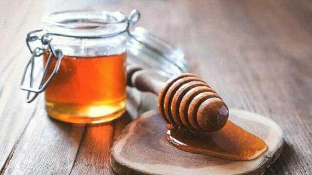 För att spara och för att undvika kristallisering av honung, finns det några gyllene regler som ska följas