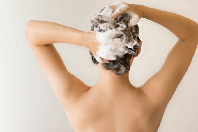 Renande Shampoo: det är möjligt, om försiktigt. Men det är bättre att använda alternativa