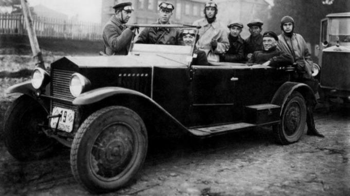 Bilen var en lyx före kriget.