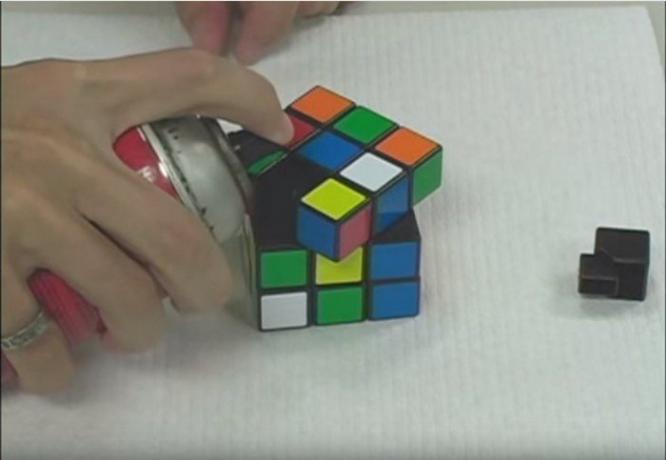 Hur man påskynda beslut Rubiks kub